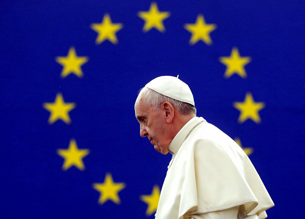 APTOPIX France EU Pope